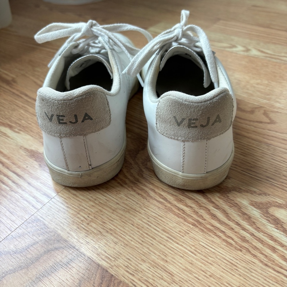 Veja Espalar White Leather Sneakers